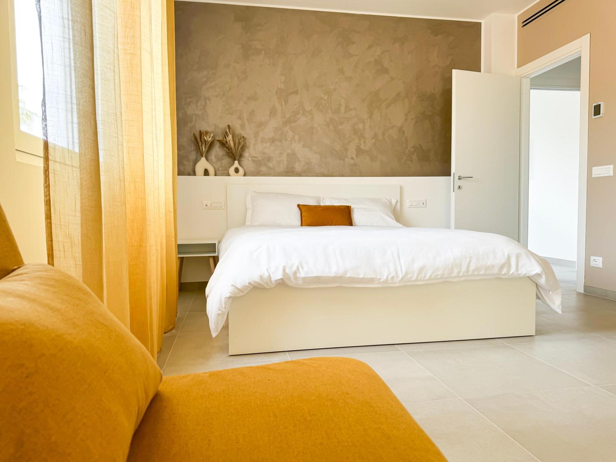 Casa Febo, In Centro Con Parcheggio Privato A 200 Mt Dal Mare Hotel Bordighera Ngoại thất bức ảnh