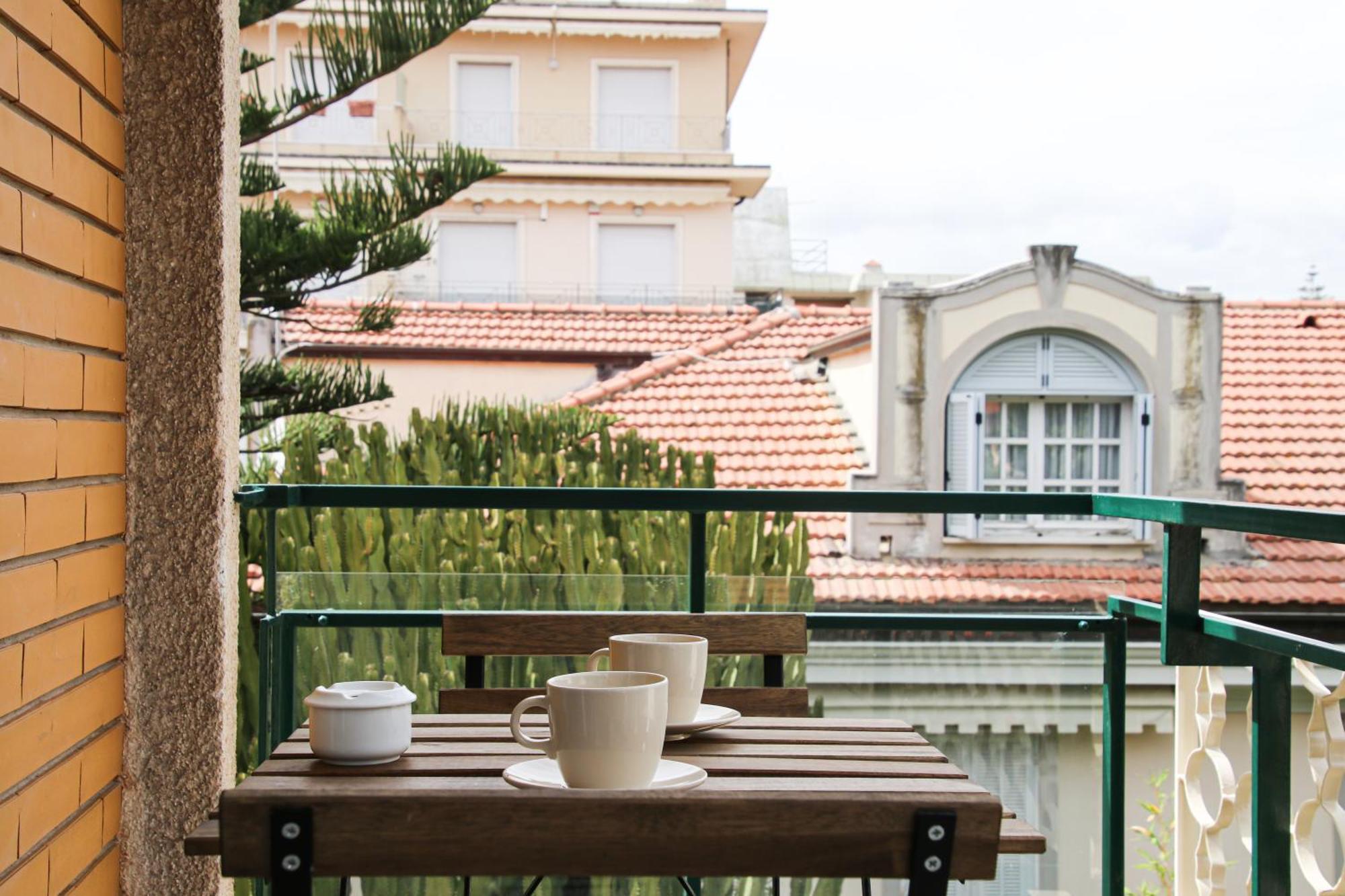 Casa Febo, In Centro Con Parcheggio Privato A 200 Mt Dal Mare Hotel Bordighera Ngoại thất bức ảnh